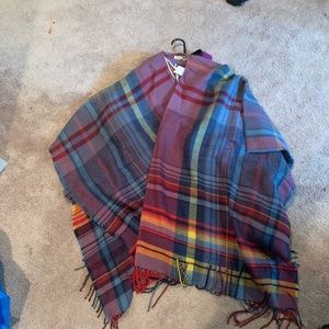 Maternity poncho